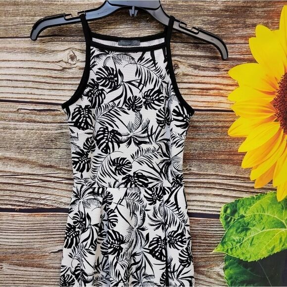 Soprano white/black woman's midi dress size small Pre-owned - Picture 1 of 8